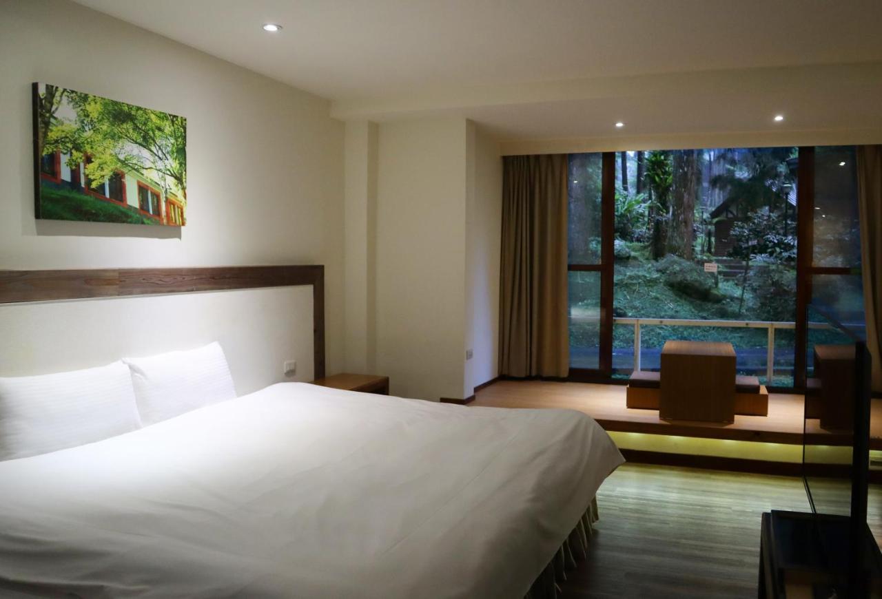 Howard Resort Xitou Лугу Экстерьер фото