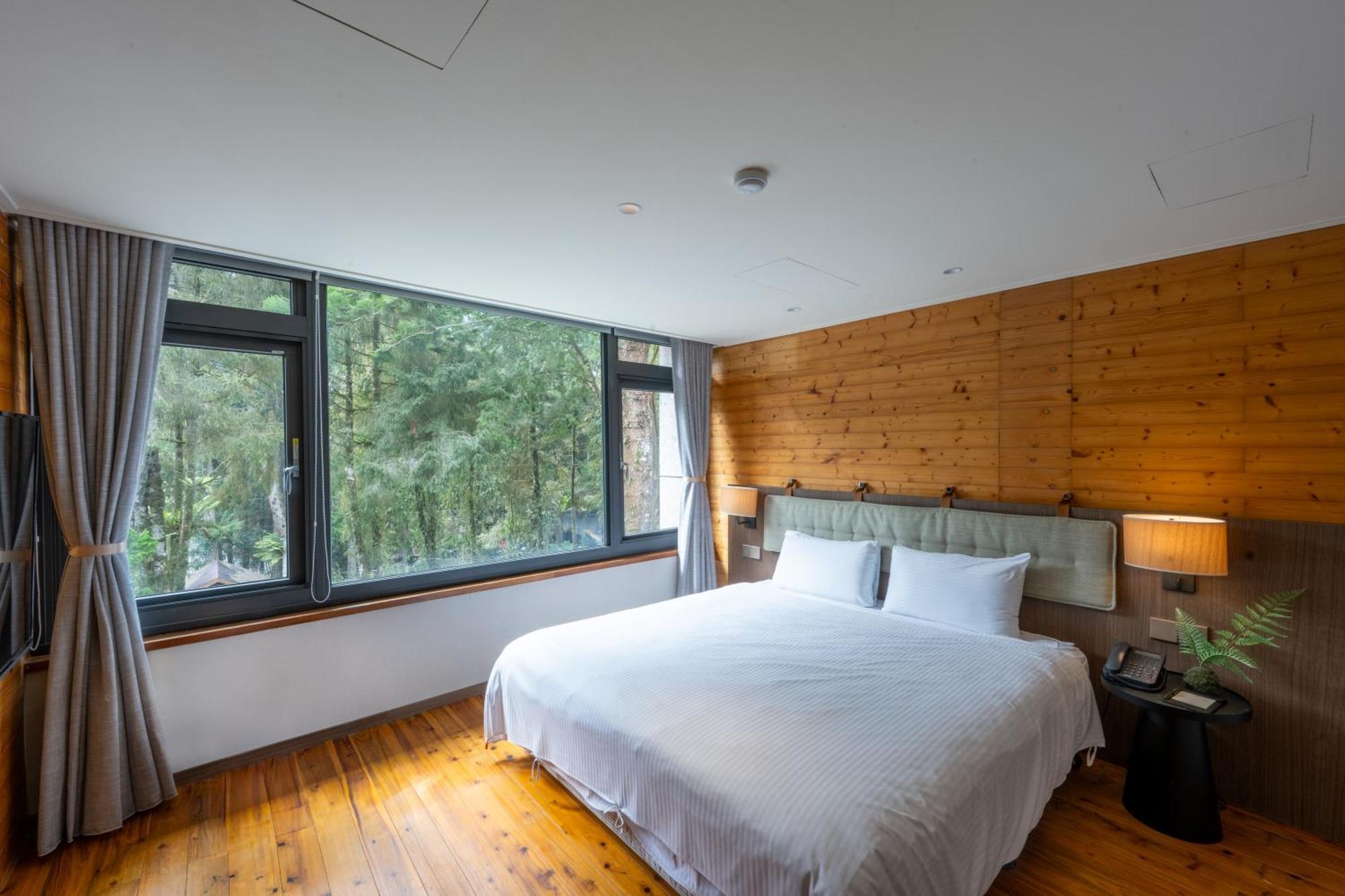 Howard Resort Xitou Лугу Экстерьер фото