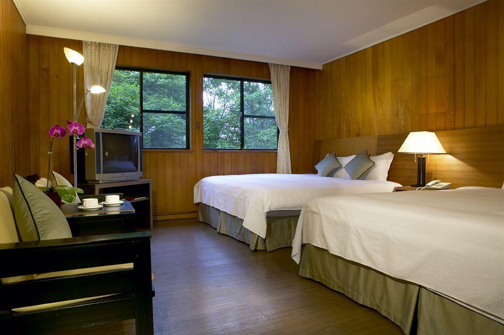 Howard Resort Xitou Лугу Экстерьер фото