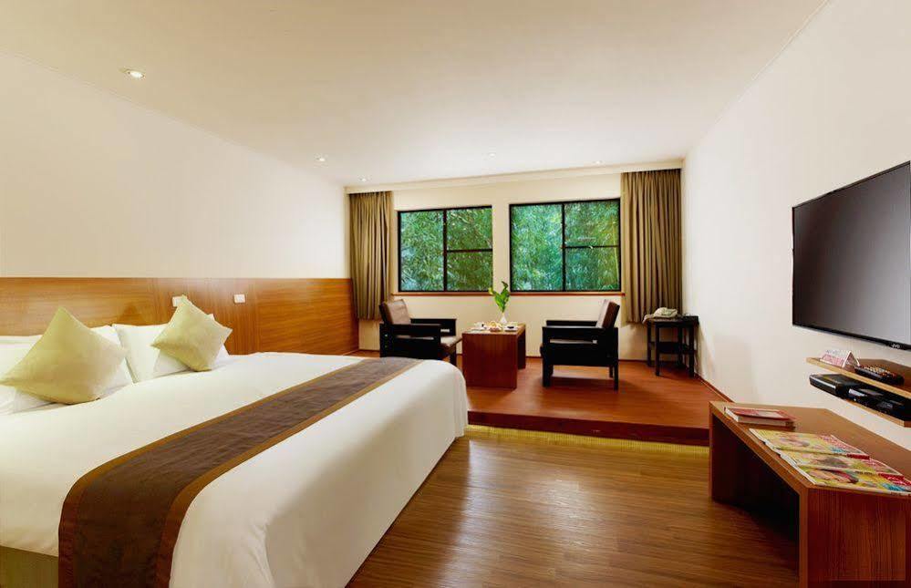 Howard Resort Xitou Лугу Экстерьер фото